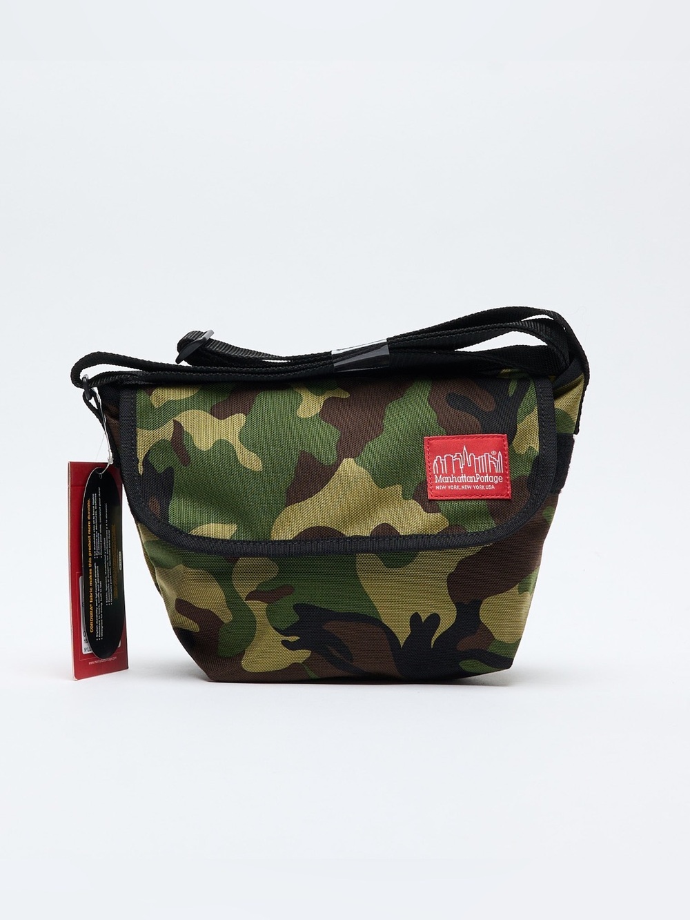 MANHATTAN PORTAGE women’s Nylon Messenger Bag XXS (Camo)